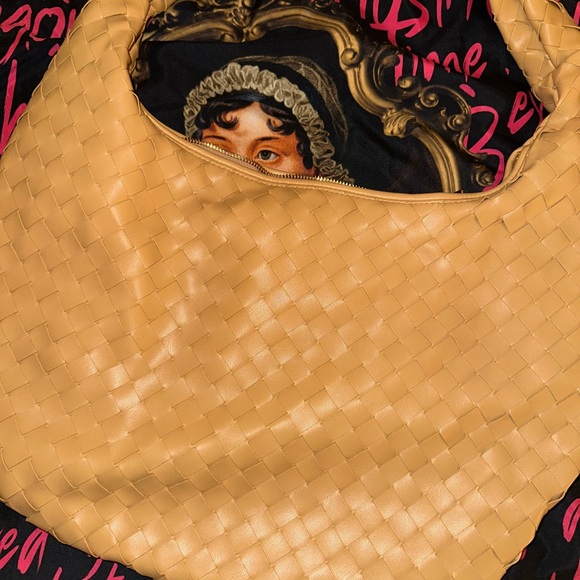 Melie Bianco Oversized Brigitte - Picture 4 of 8